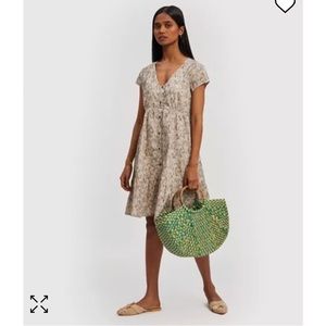 NWT Reistor Tiered Short Sleeve Dress in Beige Floral, Size Medium, from Macy’s